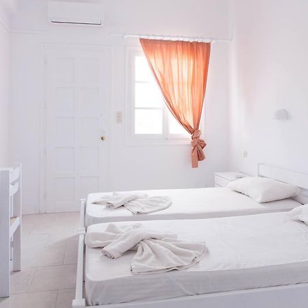 Claire Hotel Antiparos Town Exterior foto